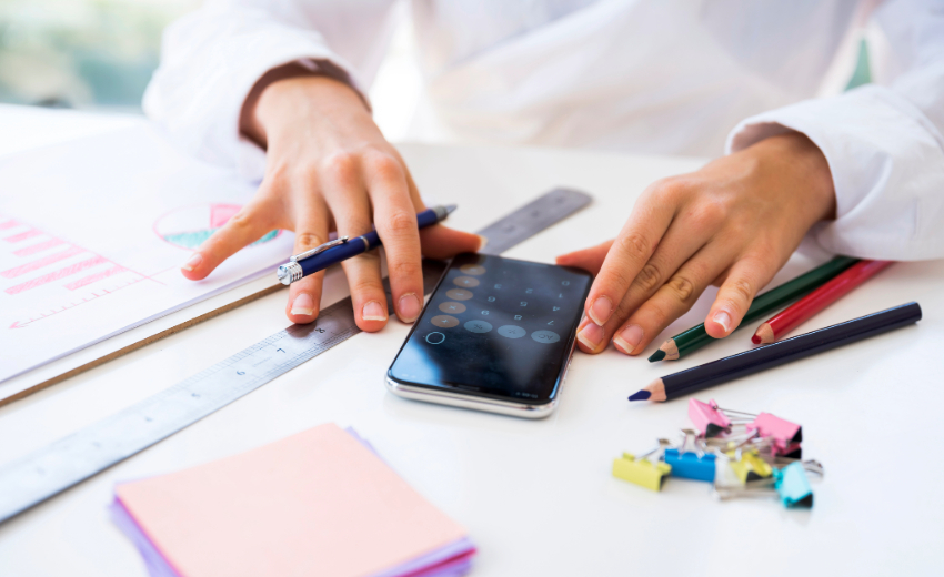 Como calcular o décimo terceiro salário sem erros? Guia prático