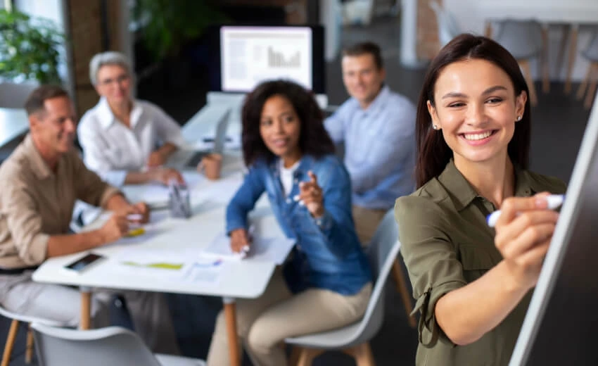 Calendário do RH 2025: ações de endomarketing e mais!