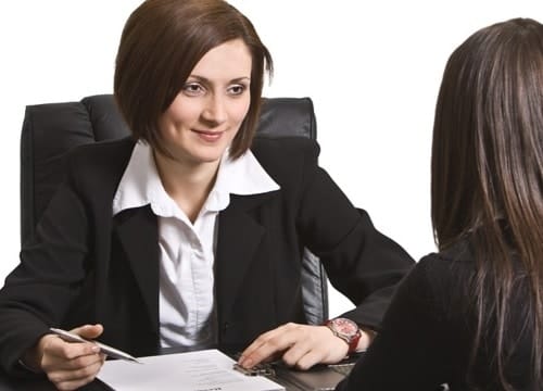 O que não fazer na hora de entrevistar um candidato