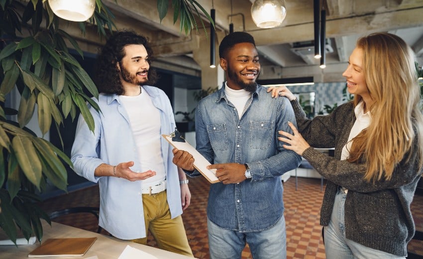 Como tirar o número do PIS para novos colaboradores? Passo a passo para registrar novos membros