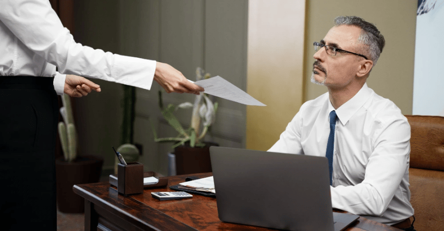 Pedido de demissão: como funciona? Direitos e Obrigações