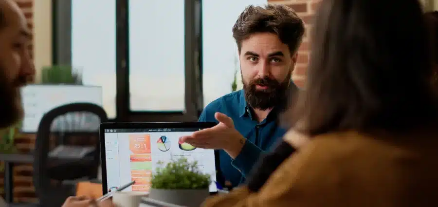 [GUIA] Como fazer uma pesquisa salarial: aprenda etapa por etapa