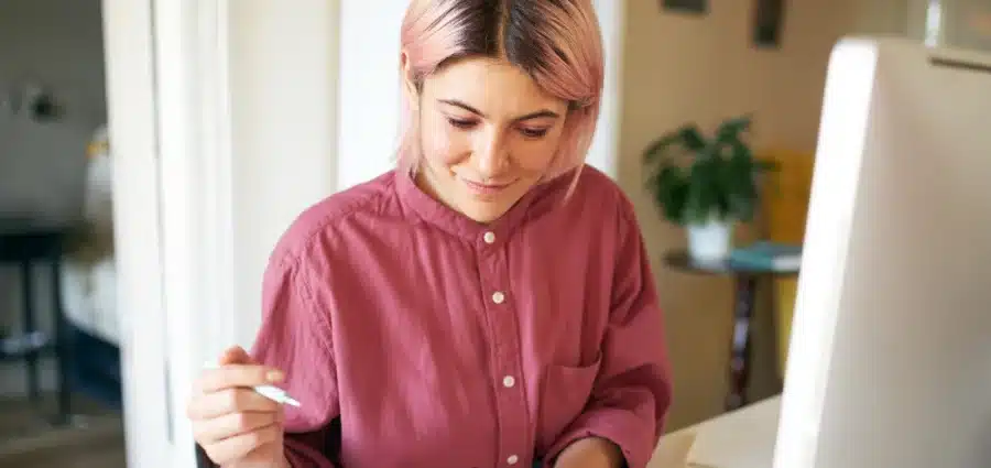 O futuro do processo seletivo: economize tempo com a contratação online!